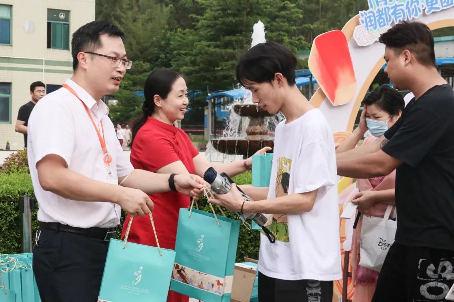 中秋活動｜月餅為寄，情濃至酣